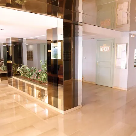 2p Calme Avec Terrasse, Piscine, Parking Et Wifi - Fr-1-196-368 Апартаменти *