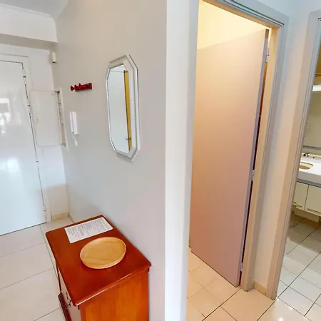 2p Calme Avec Terrasse, Piscine, Parking Et Wifi Apartmán Menton