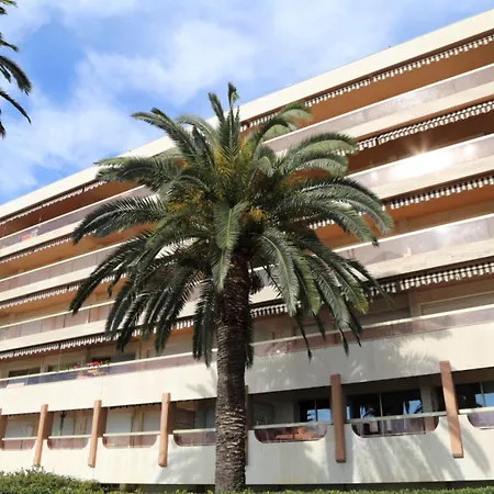 2p Calme Avec Terrasse, Piscine, Parking Et Wifi